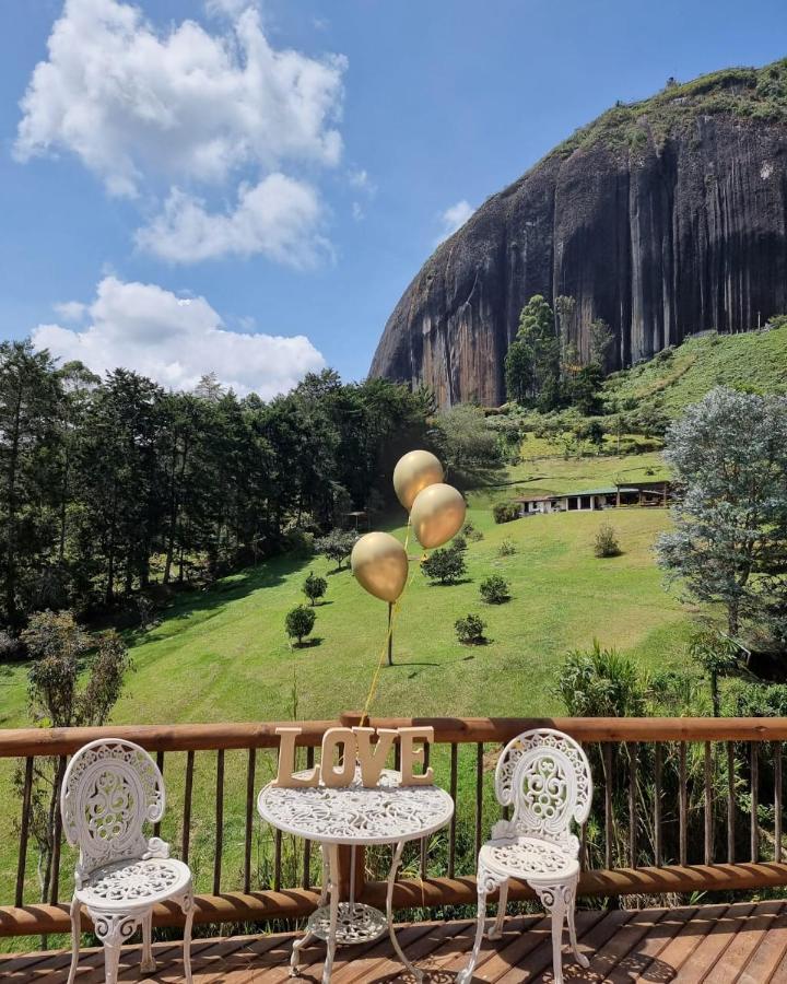 Piedra Del Penol Hotel Guatapé Exterior photo